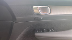 Volvo Xc40 1.5 T4 Recharge PHEV Plus Dark 5dr Auto Estate